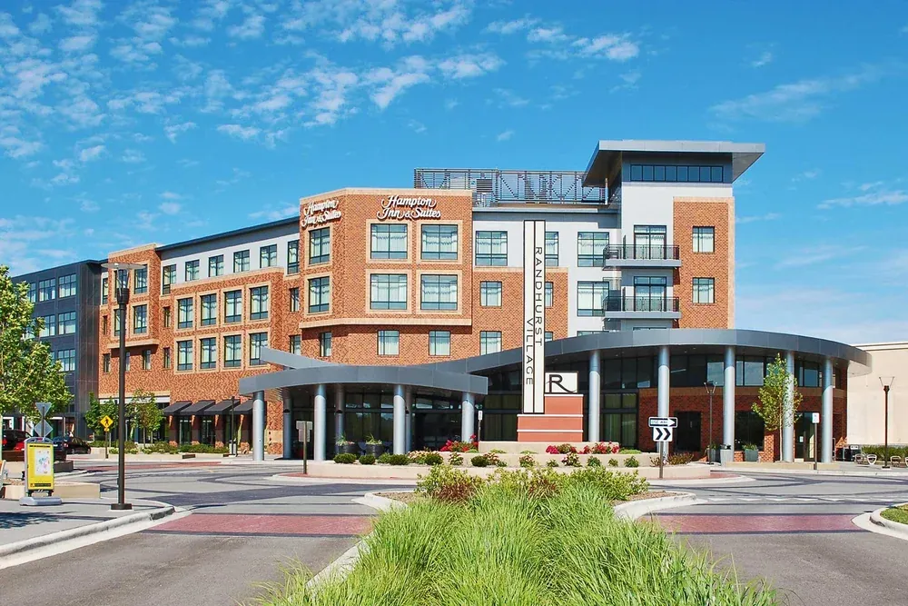 Randhurst Hampton Inn & Suites